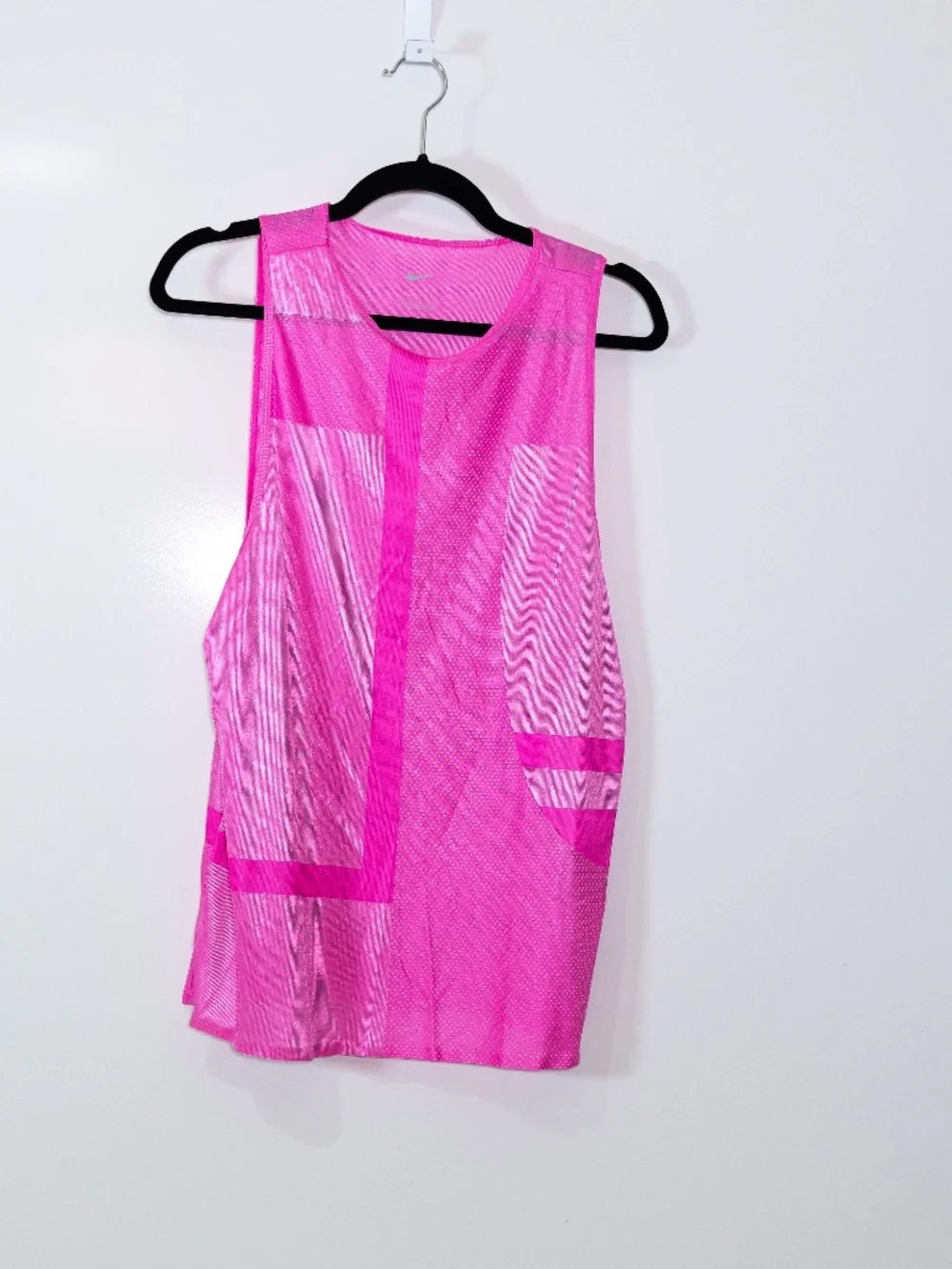 NEW Nike Women's Regata Tech Pack Knit Muscle Training Feminina Tank Top Pink M